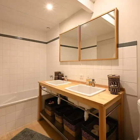 Maison Renovee Avec Jacuzzi Et Cuisine D'ete Au Centre Du Village - Fr-1-434-97 La Couarde-sur-Mer